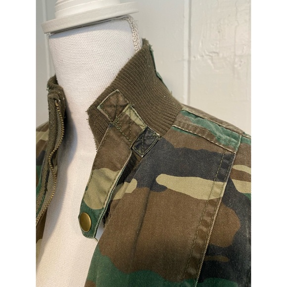 Camouflage Bomber Jacket - Picture 4 of 6